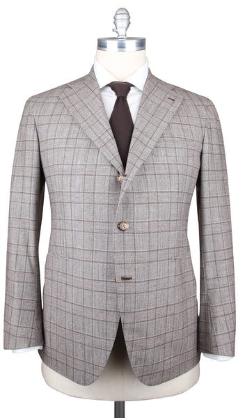 Orazio Luciano Brown Plaid Suit - Single Breasted- 3 Button - 40/50
