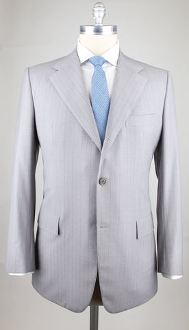 Kiton Light Gray Suit – Size: 44 US / 54 EU